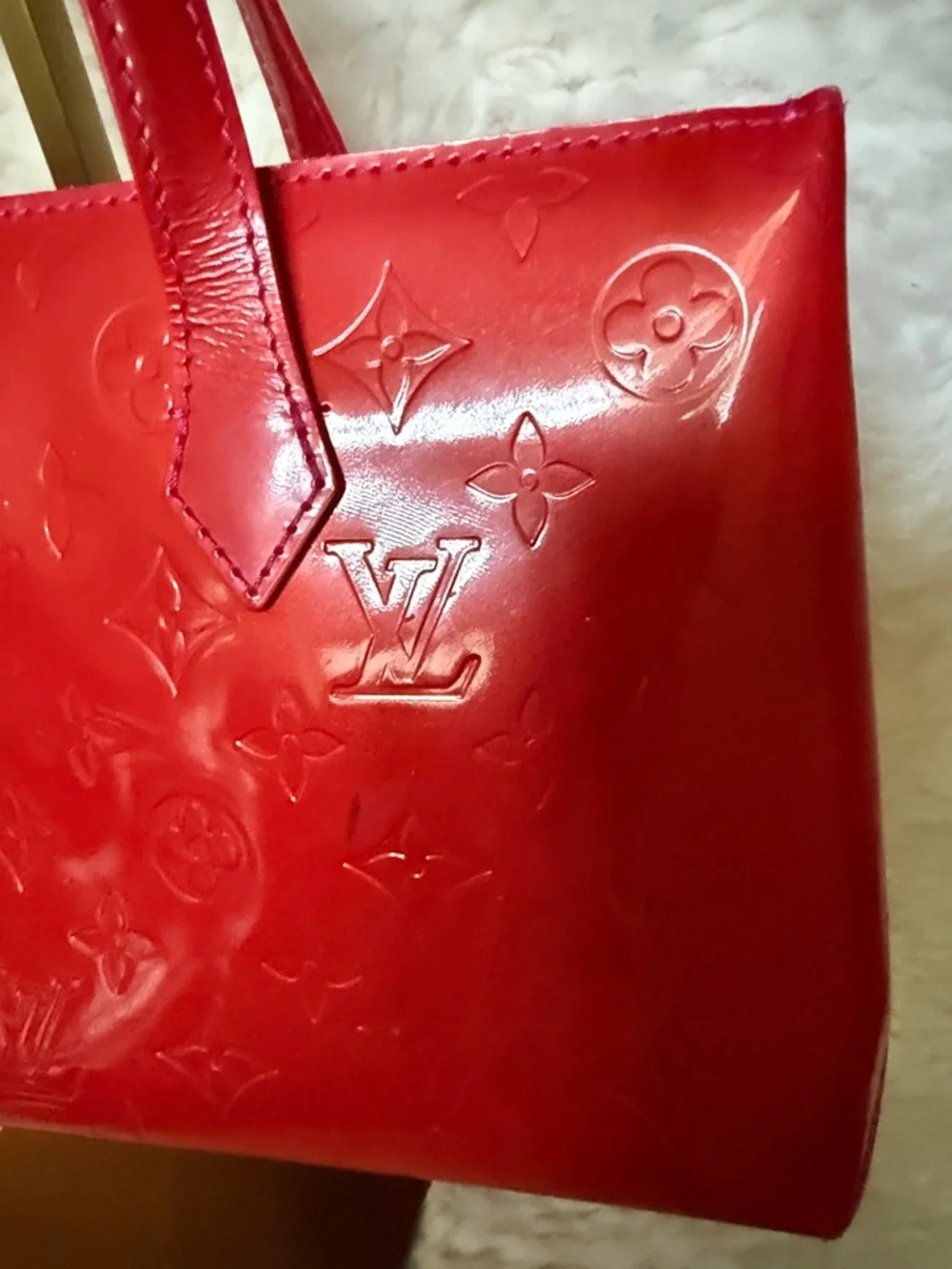 Louis Vuitton Red Vernis Wilshire PM Monogram Patent Tote - Adorable - Picture 10 of 10